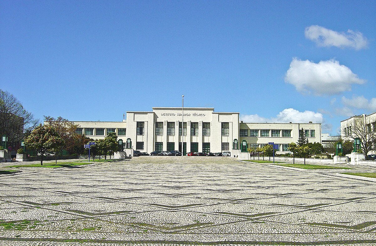https://commons.wikimedia.org/wiki/File:Instituto_Superior_T%C3%A9cnico_-_Lisboa_-_Portugal_%283135450628%29.jpg